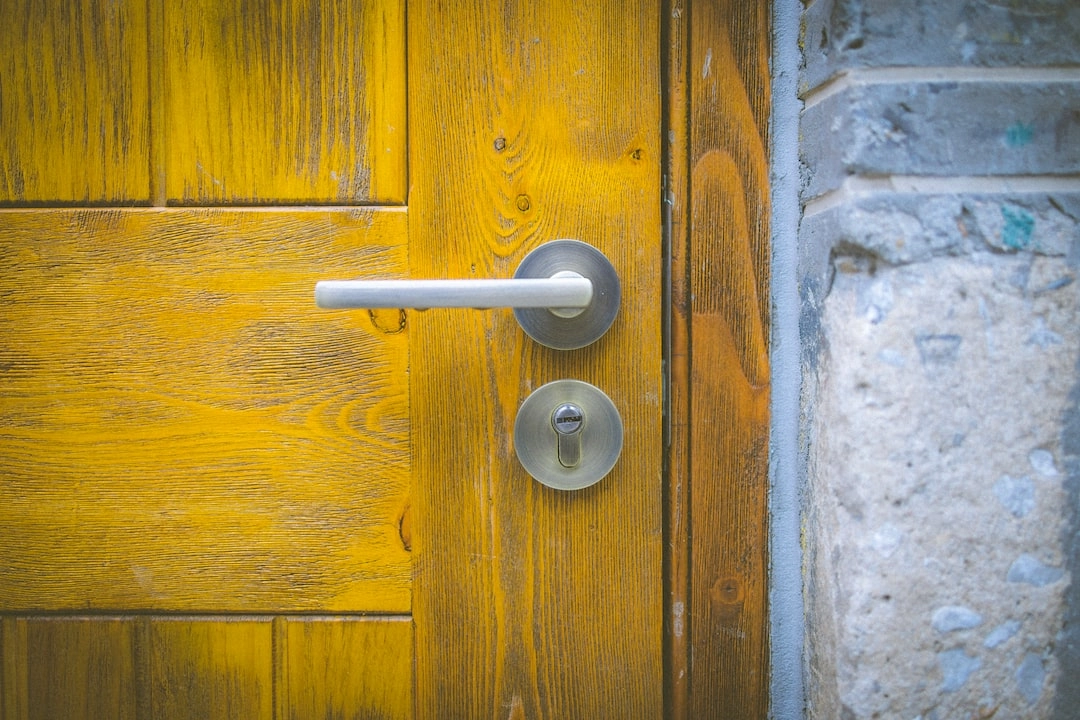 How Much Does It Cost to Replace a Door…
